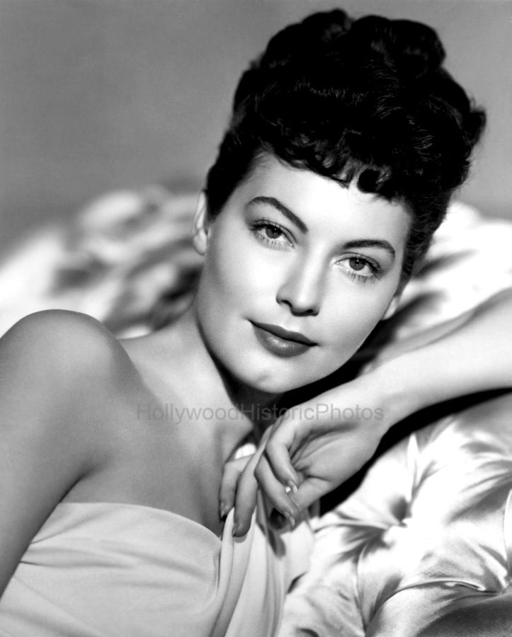 Ava Gardner 1948 1 One Touch of Venus wm.jpg